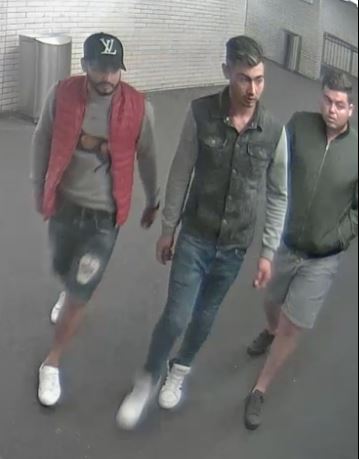 Überfall im U Bahnhof Polizei fahndet mit Foto nach brutalem Räuber Trio