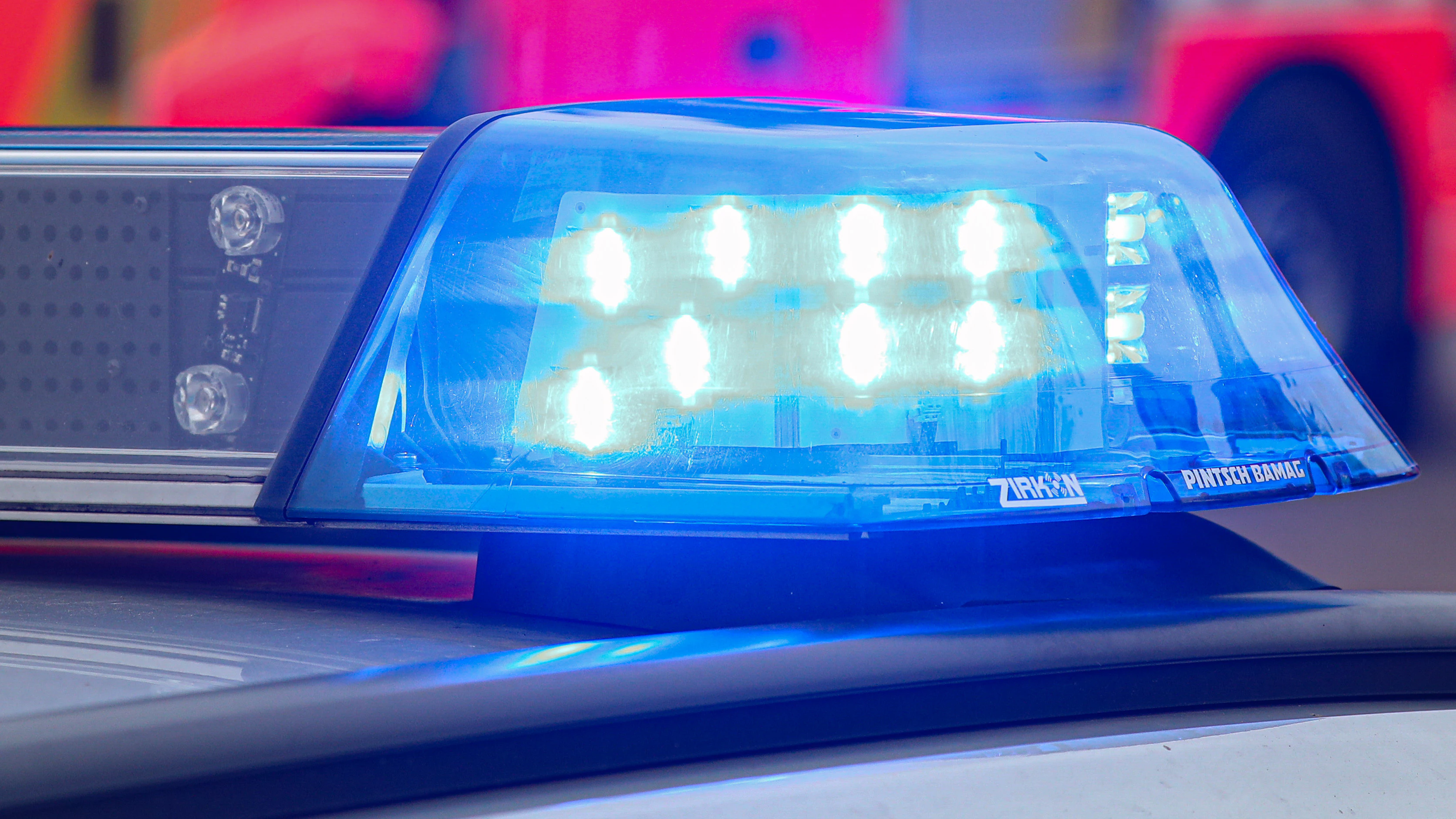 Polizei-Blaulicht (Symbolfoto)