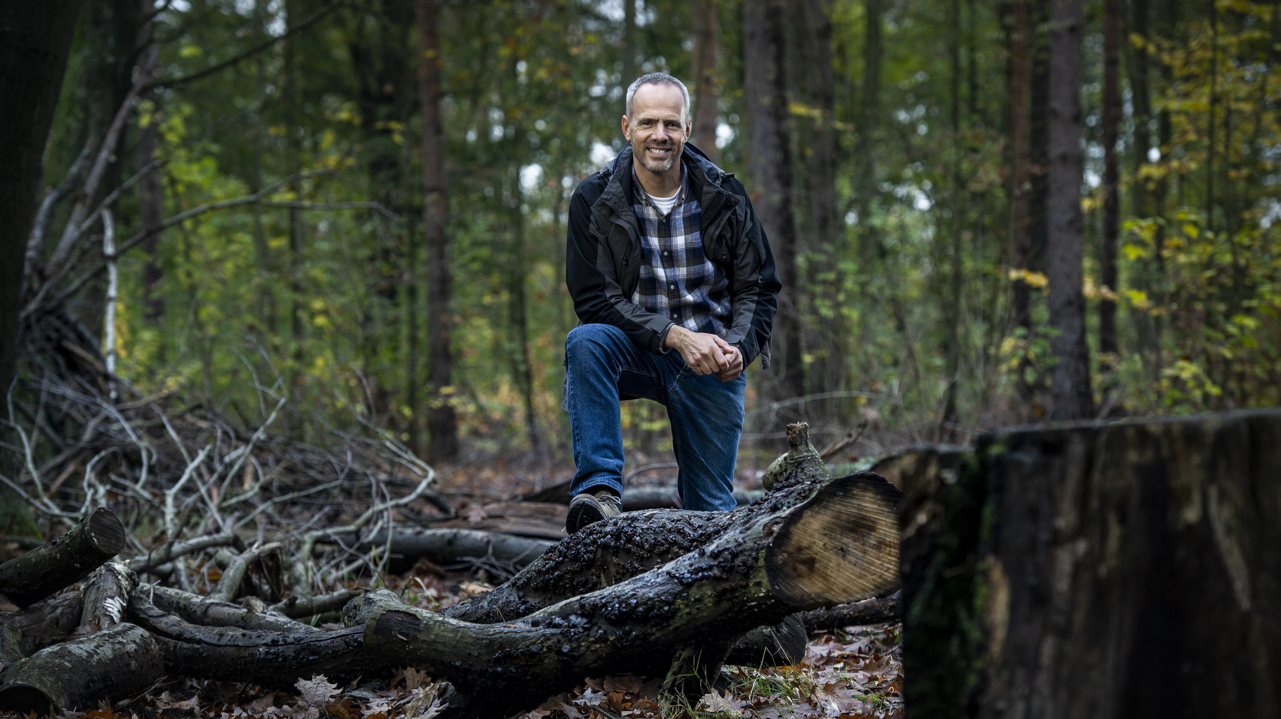 Derk Ehlert, der Experte für Natur und Wildtiere des Berliner Senats im Grunewald.