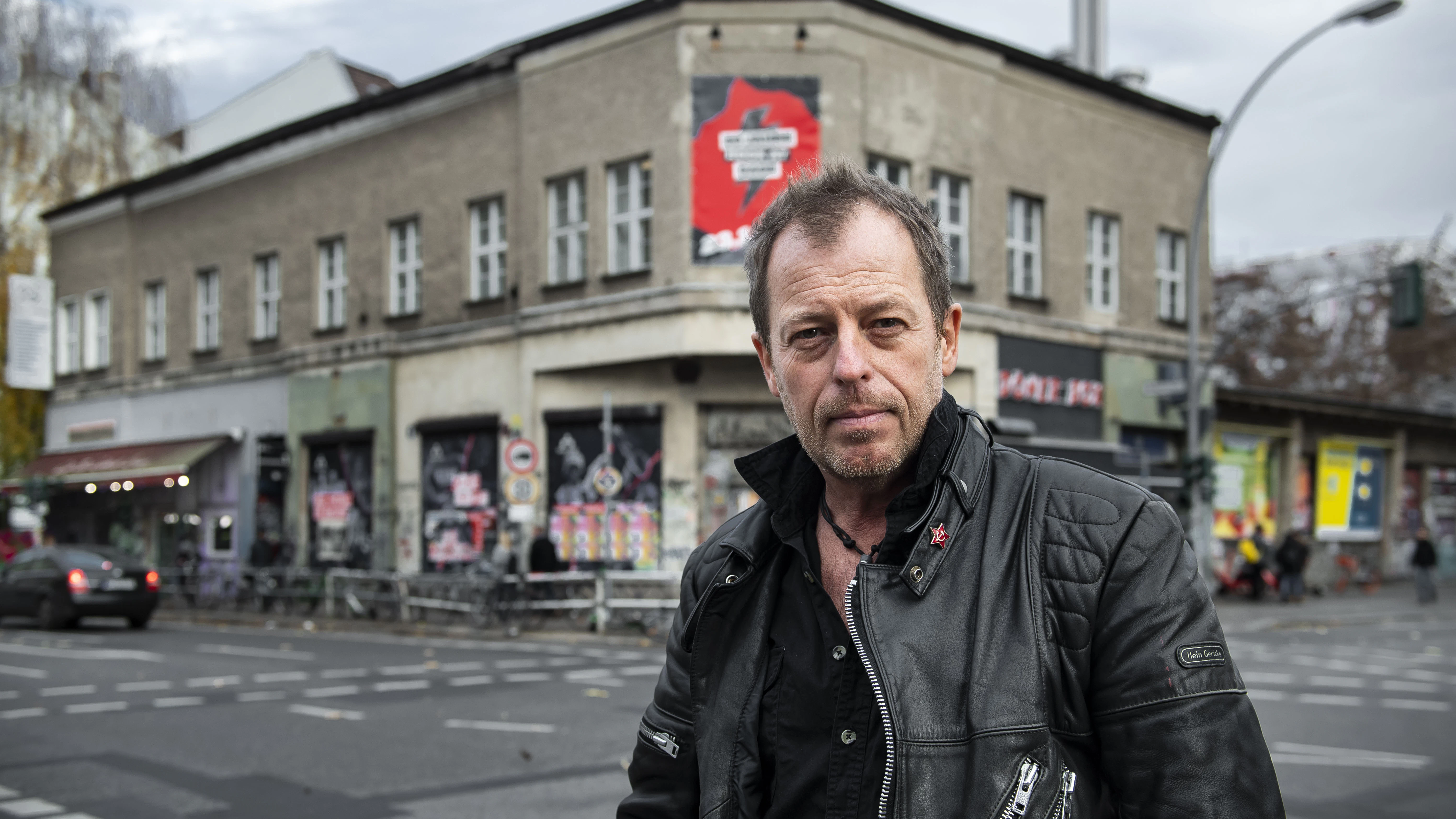 Seit 1997 ist Sascha Disselkamp Betreiber des Sage-Clubs am U-Bahnhof Heinrich-Heine-Straße.