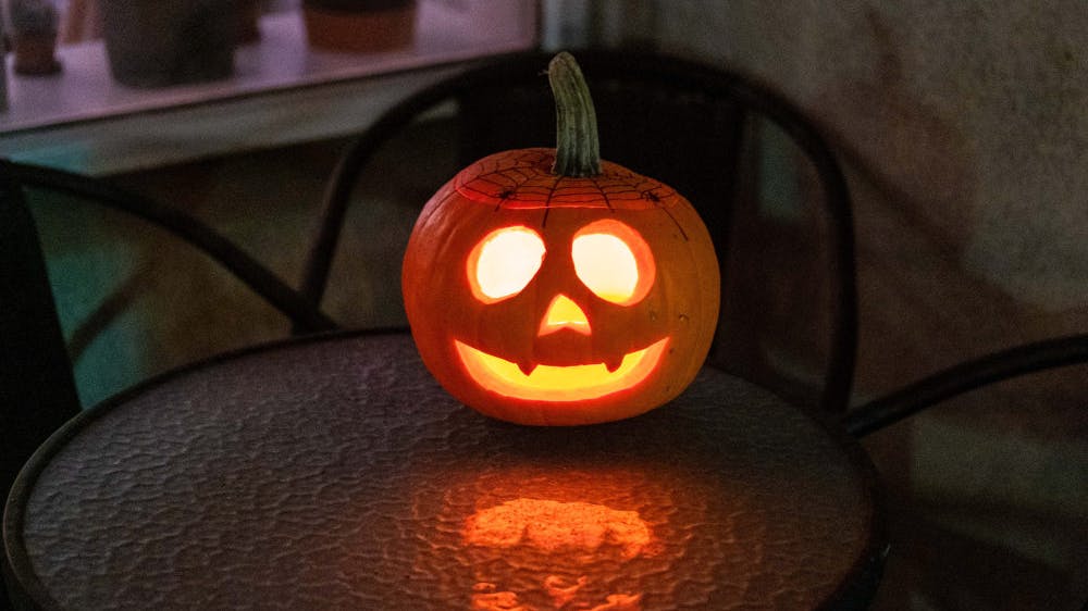 Donnerstag ist es mal wieder soweit. Mit oder ohne Kürbiskopf.