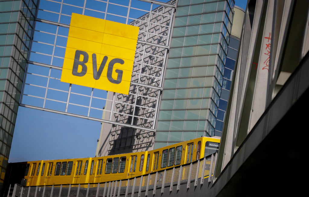 BVG lässt Bahnen und Busse seltener fahren