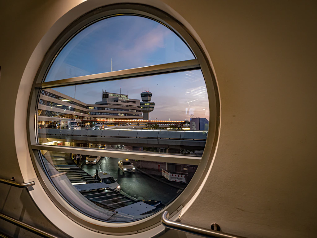 Flughafen Tegel bleibt nun doch bis November offen