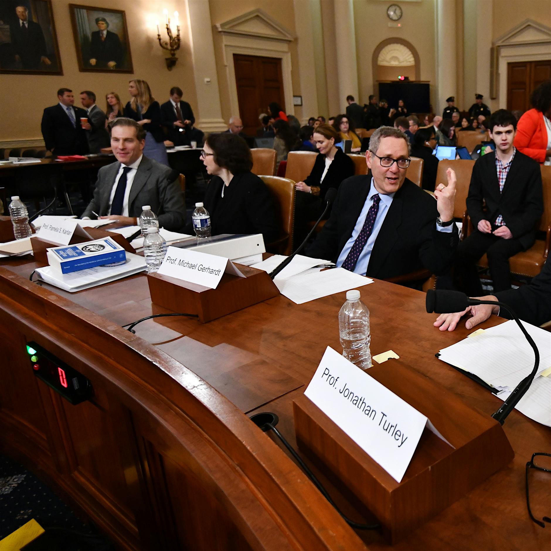 Rechtsexperten: Impeachment-Votum gegen Trump ist gerechtfertigt