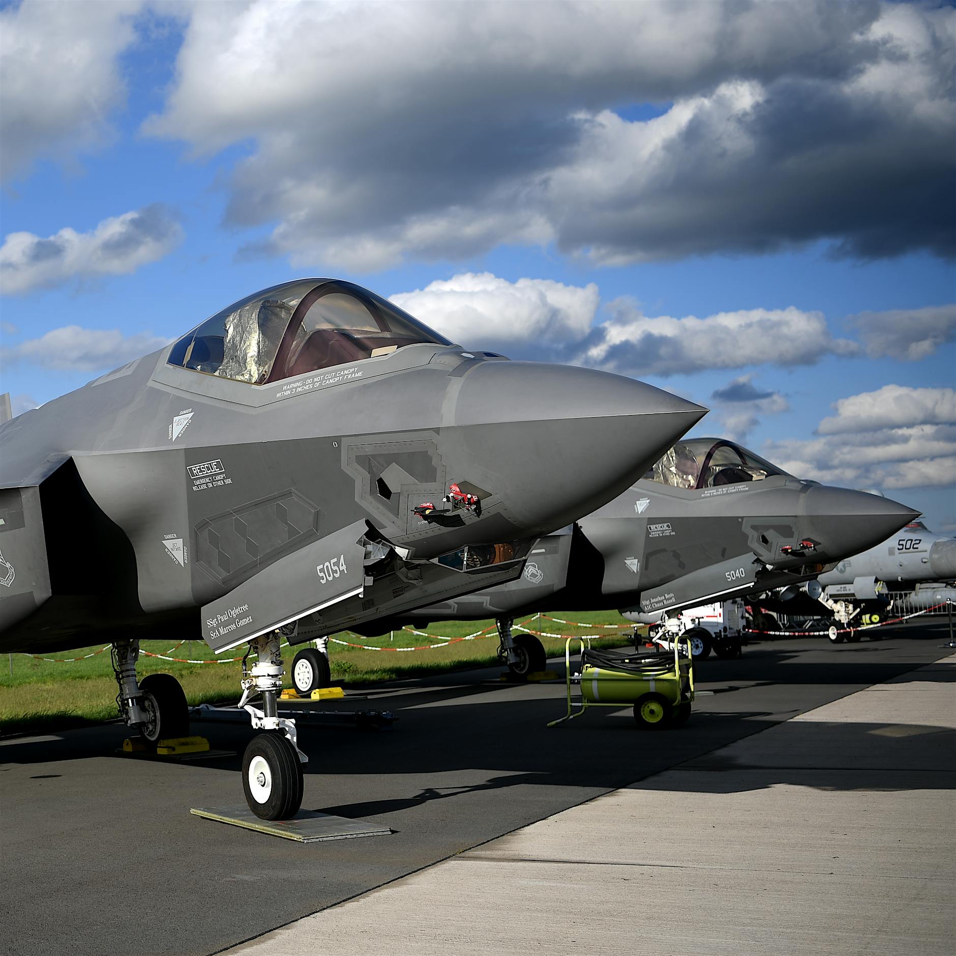 Waffenverkäufe weltweit um fast fünf Prozent angestiegen