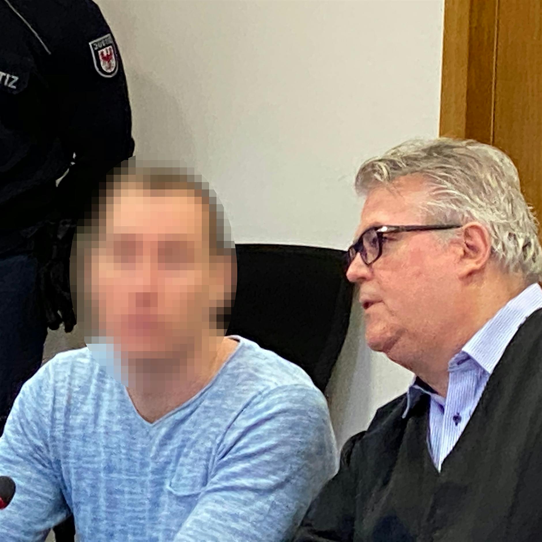 Neunjährige rettet Mutter - Vater wegen versuchten Mordes vor Gericht