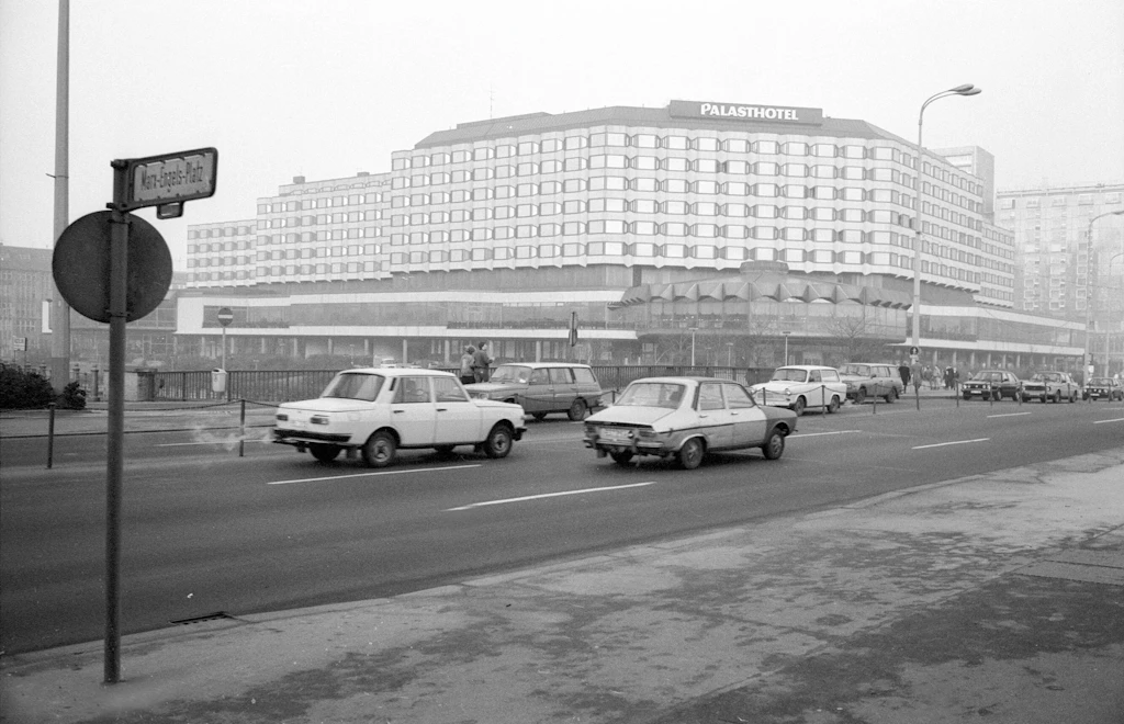 Wie die Treuhand die Interhotel-Kette und Berlin Kosmetik abwickelte