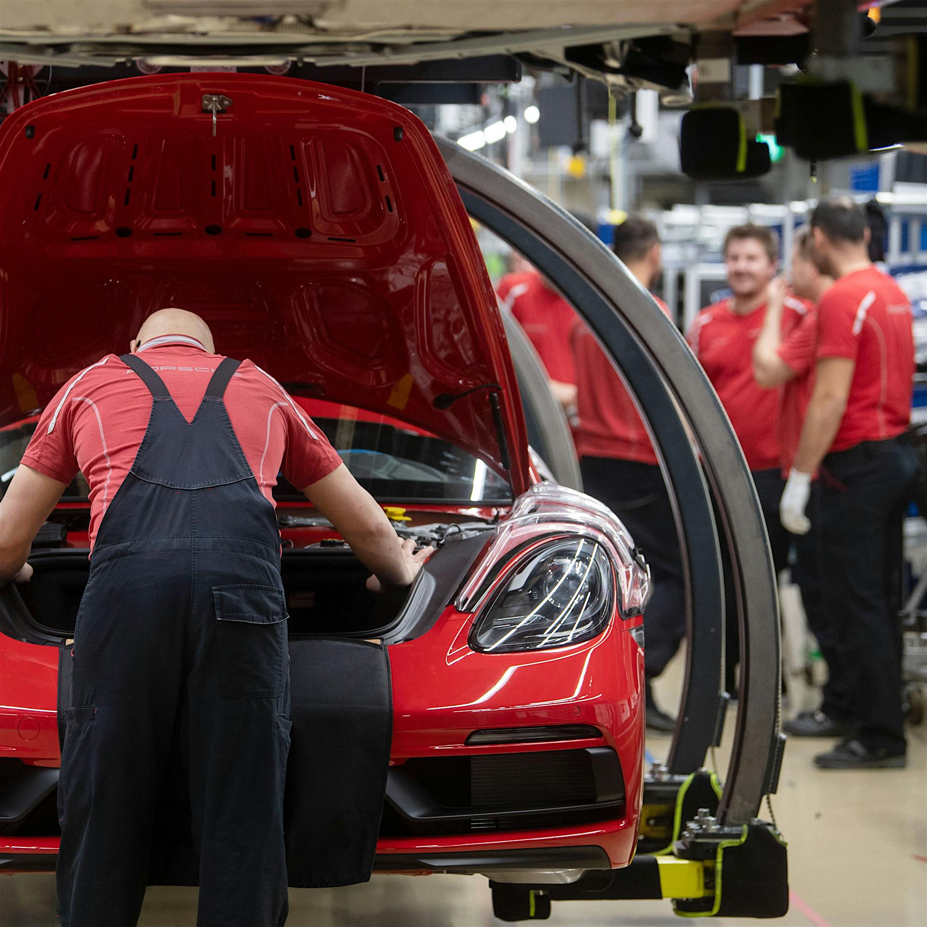 „Autogipfel“: Hilfen für Beschäftigte gefordert