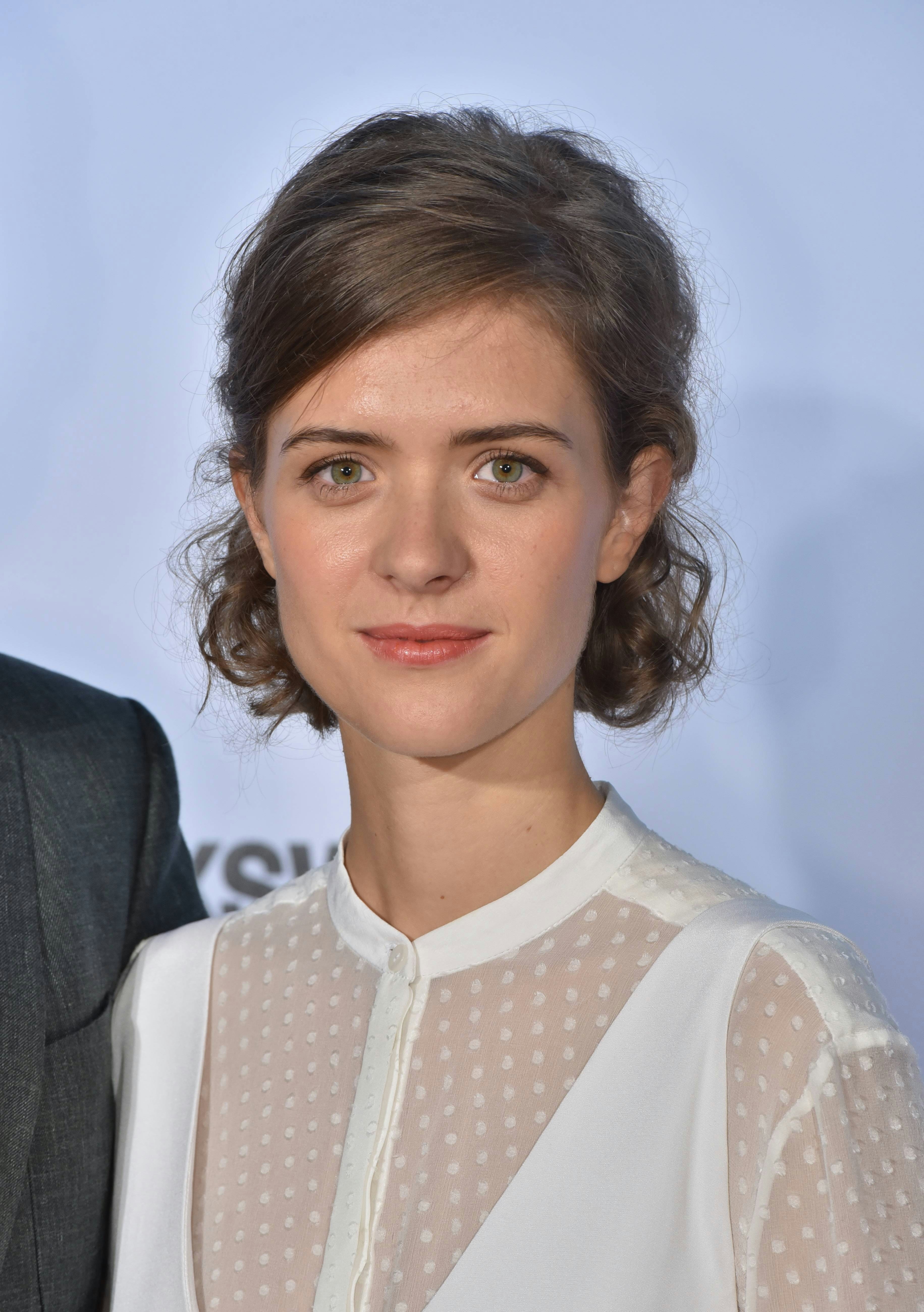 Liv Lisa Fries Uber Babylon Berlin Selbst Ich Denke Beim Zuschauen Cool