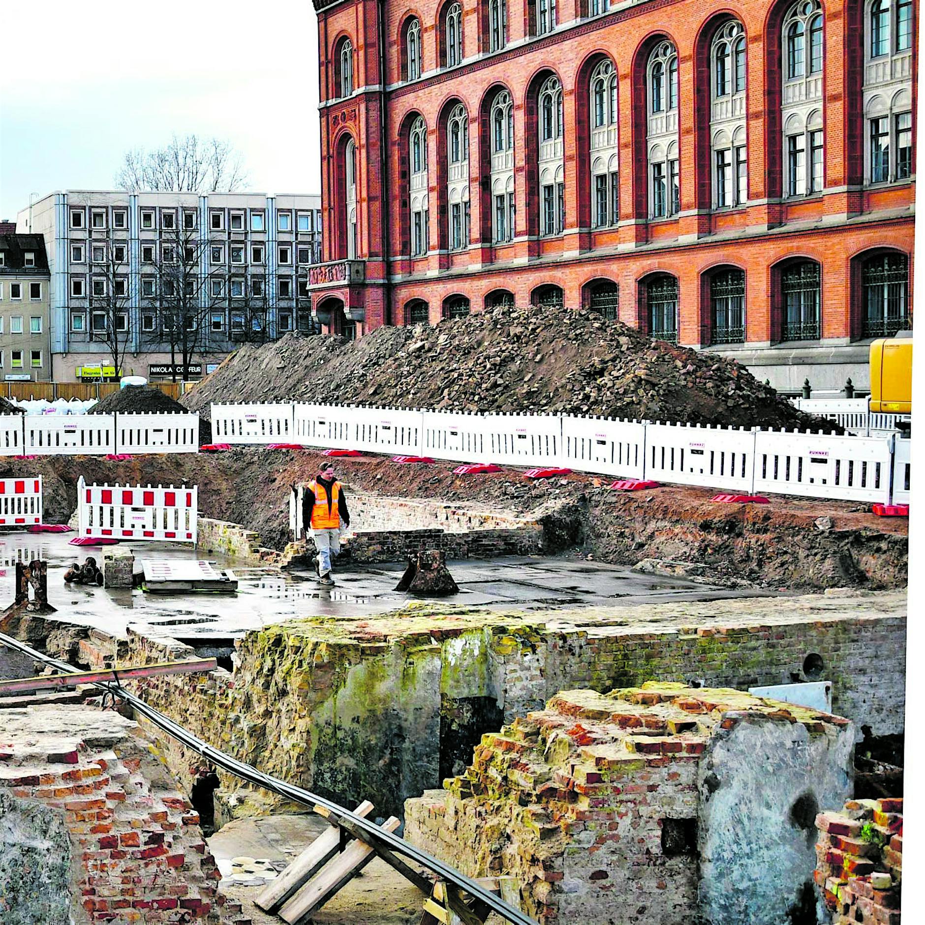 Ausgrabungen in Mitte: Am Anfang stand die Holzhütte