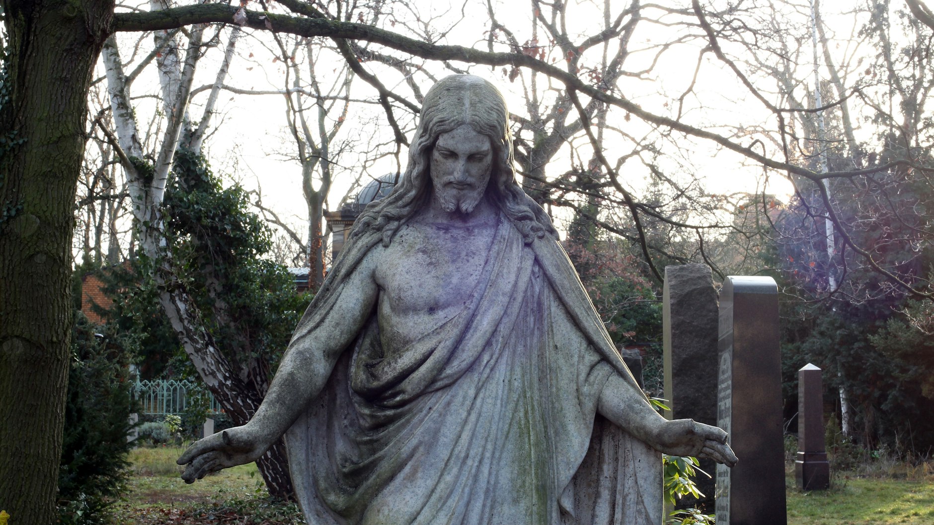 Der Friedhof auf der Bergmannstraße ist sehr bekannt.&nbsp;