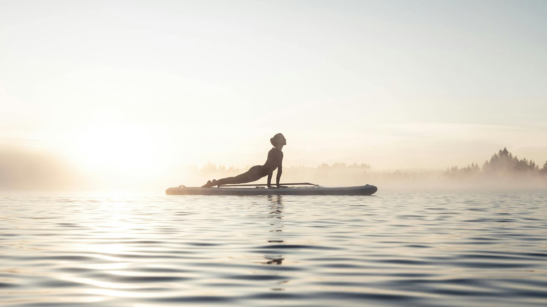 Auf dem Surfbrett: Yoga für Fortgeschrittene.