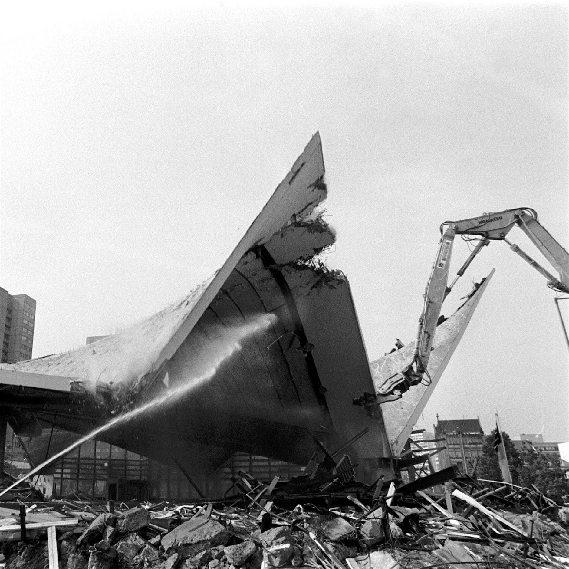 Ein Sündenfall: Als das Ahornblatt abgerissen wurde