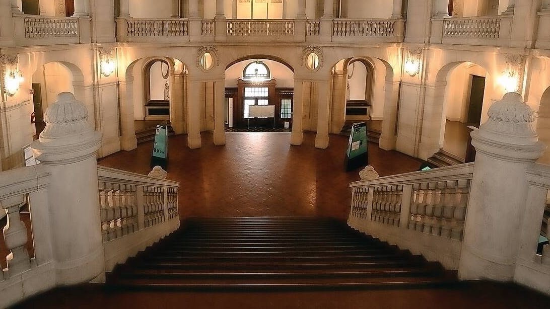 Altes Gericht mit hochaktuellen Terminen.