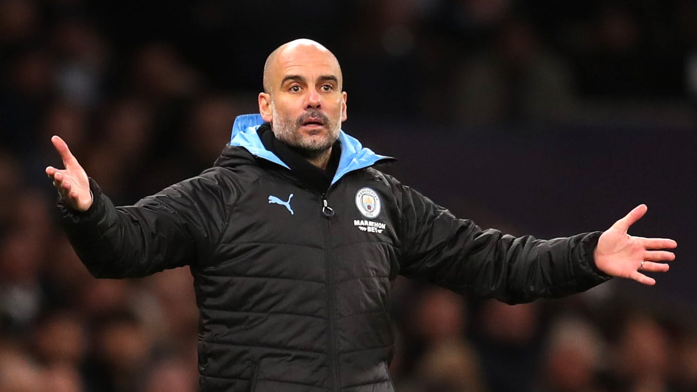 Was soll ich bloß machen? Pep Guardiola, Trainer von Manchester City.