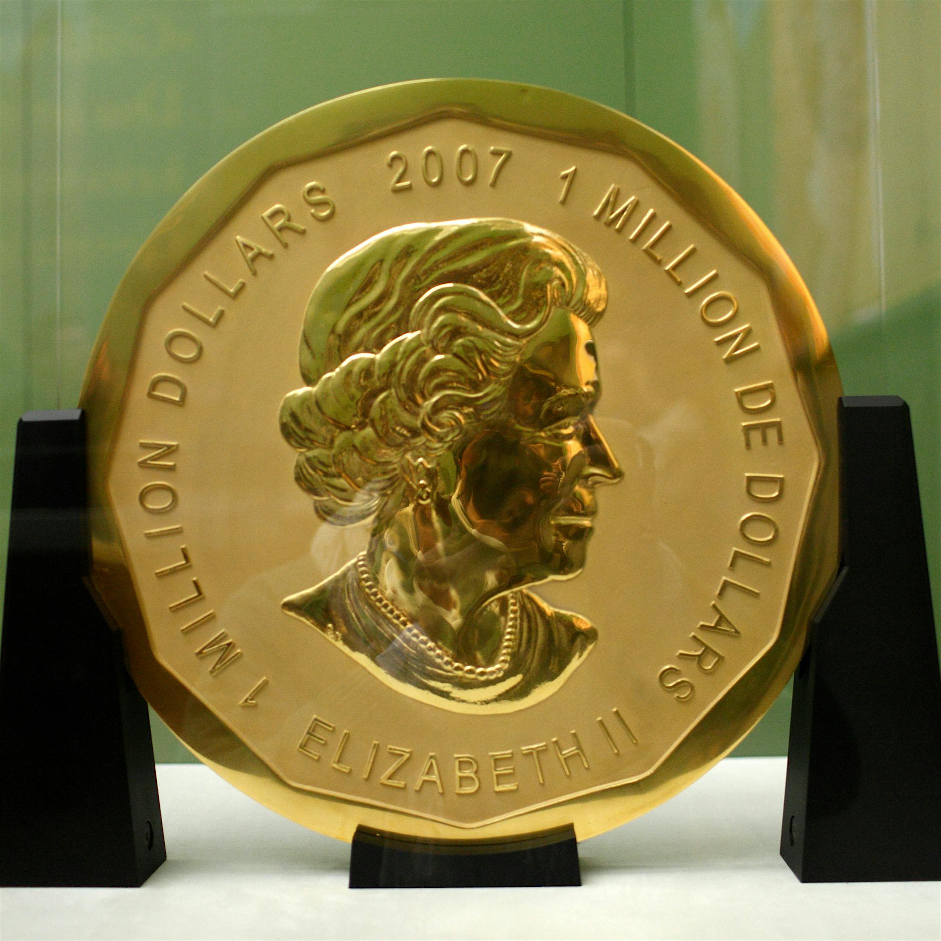 Goldmünzen-Diebstahl: Mehrjährige Haftstrafen für drei Männer