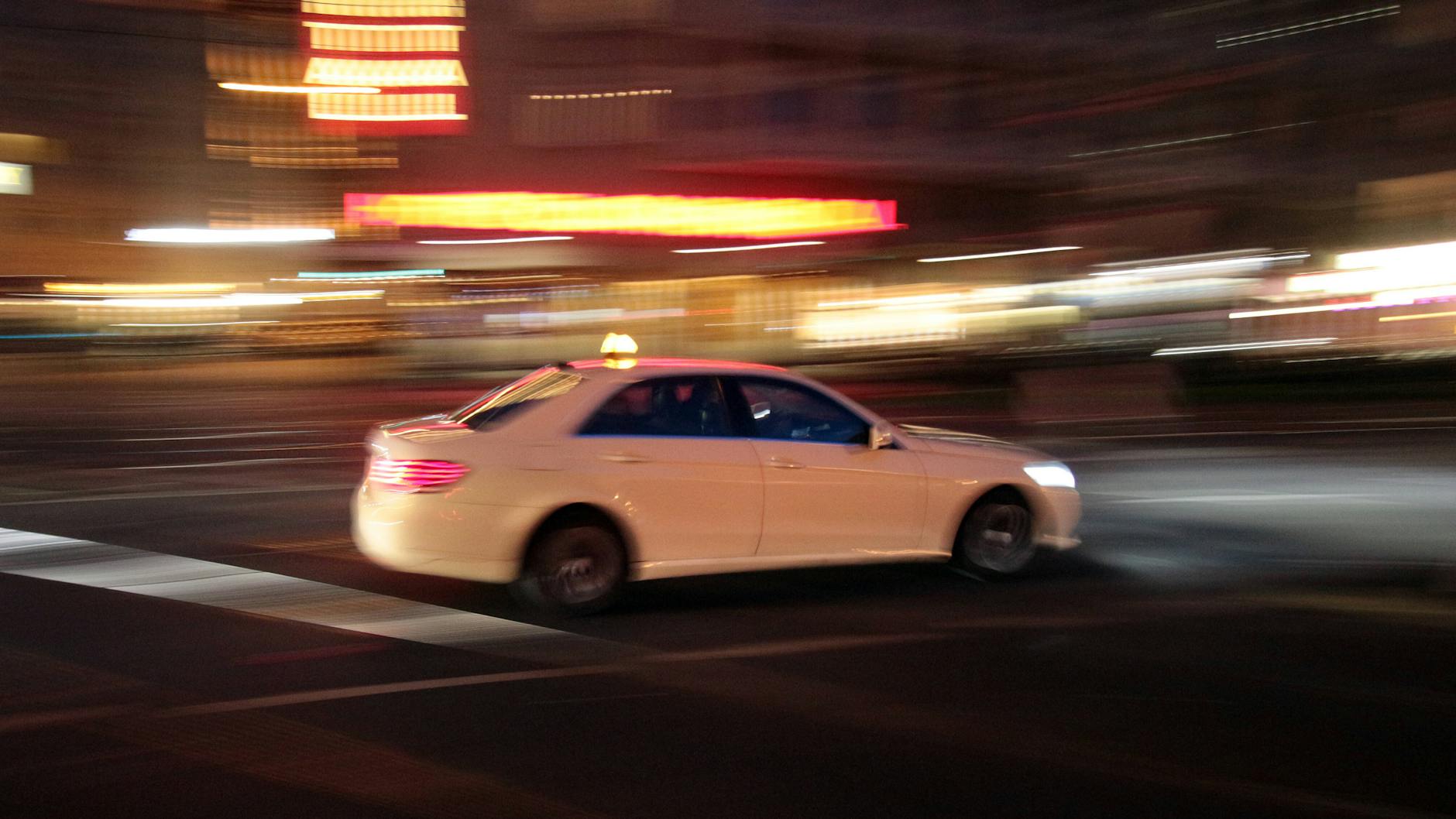 Die Berliner Taxibranche verlangt schon seit Jahren umfassendere Kontrollen der Konkurrenz.