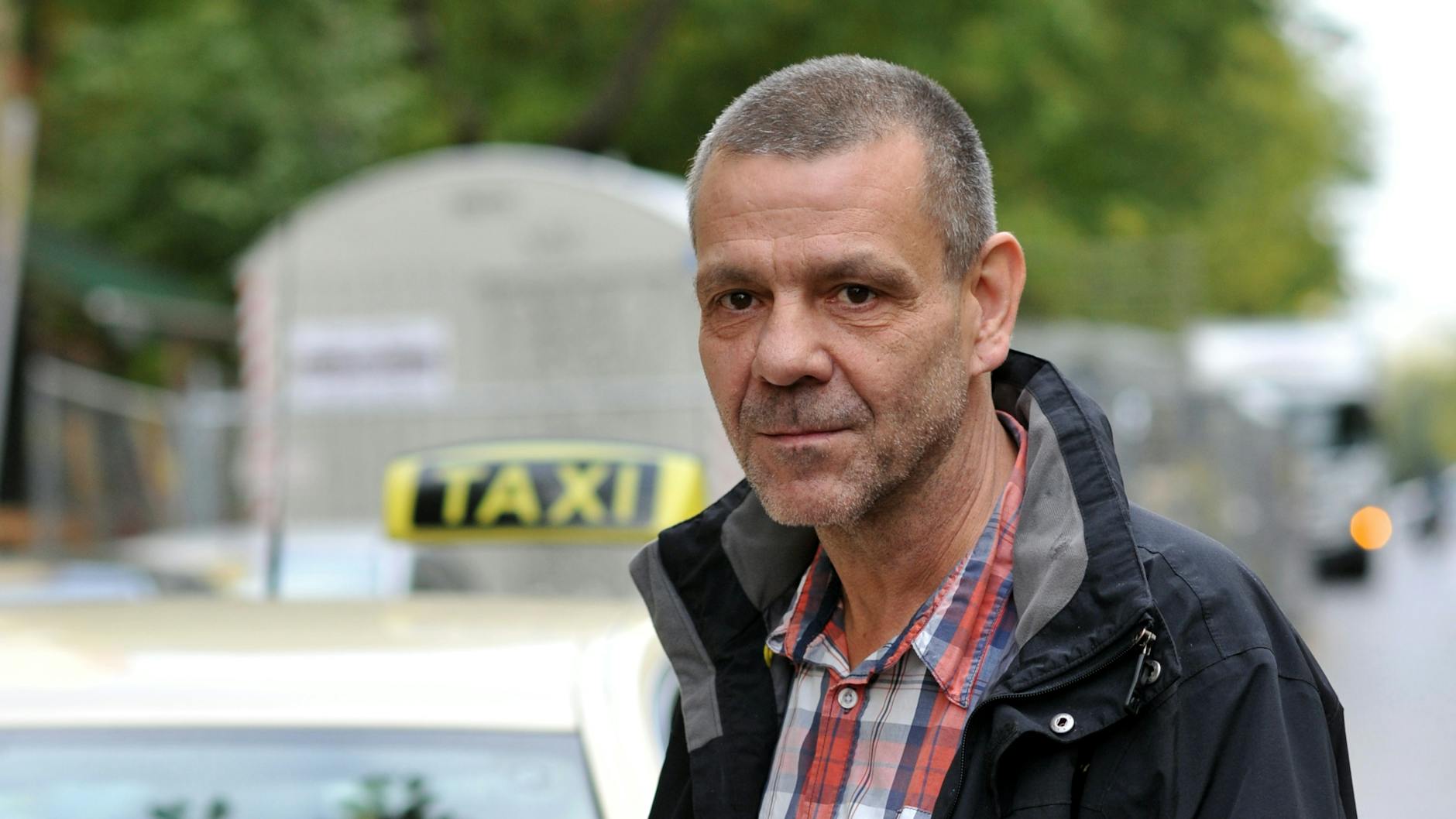 Taxifahrer Bodo Eckardt setzt seine Hoffnungen in den Senat. 