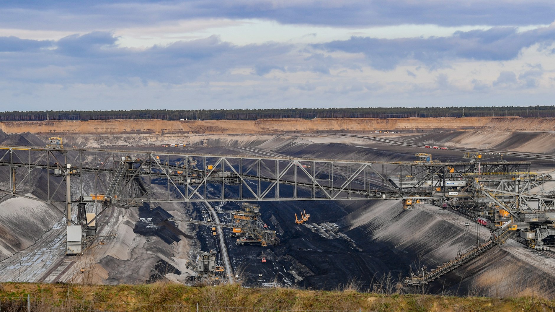 Der Tagebau Jänschwalde in der Lausitz fördert normalerweise 7,4 Millionen Tonnen im Jahr.