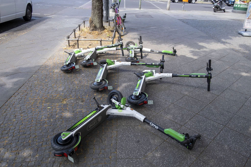 E-Tretroller sollen wie Schrotträder behandelt werden