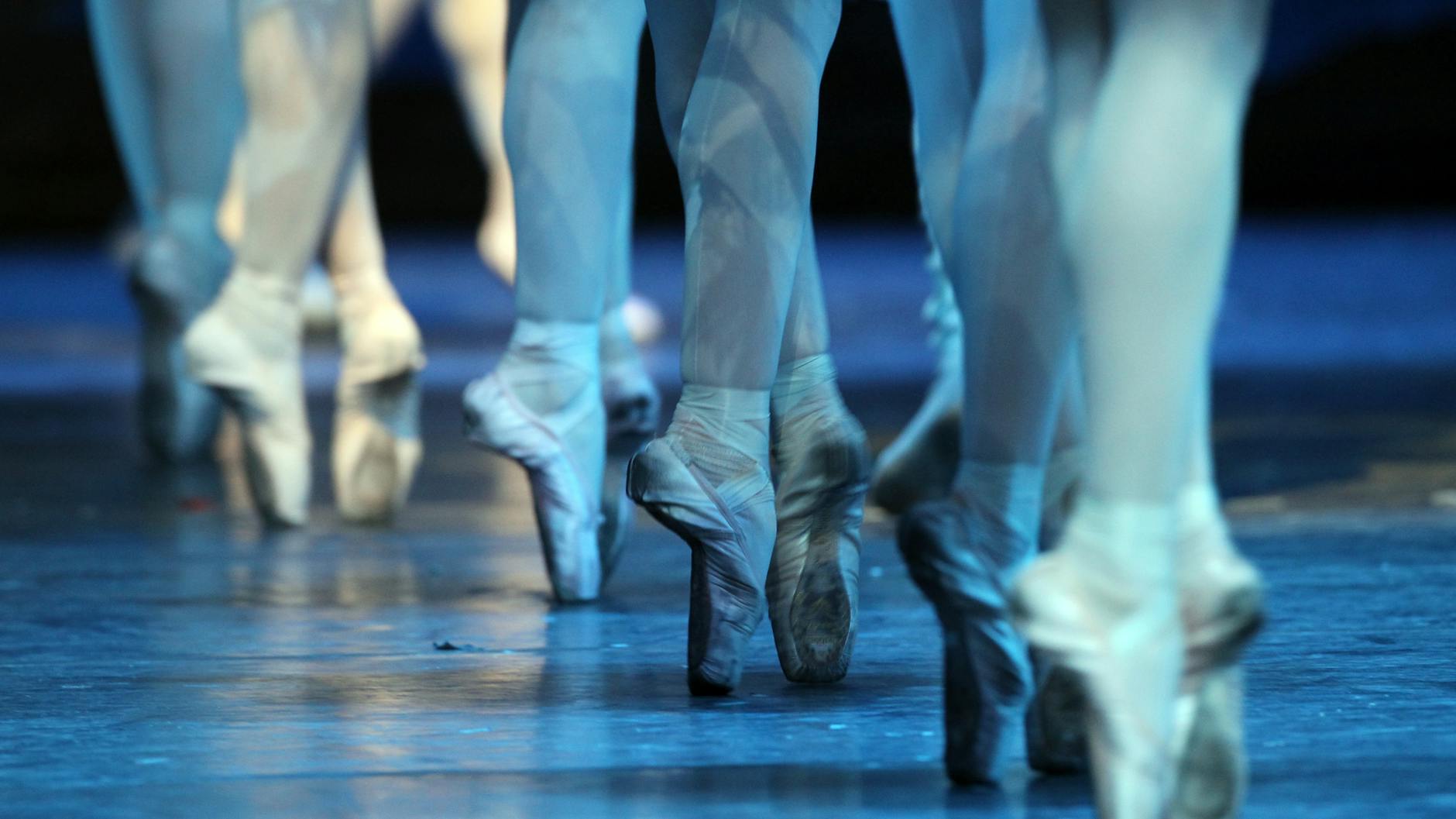 Parents of ballet pupils fear a continued lack of accountability for allegations of shocking abuse at the school - despite a court ruling confirming its outgoing headteacher will not be returning.