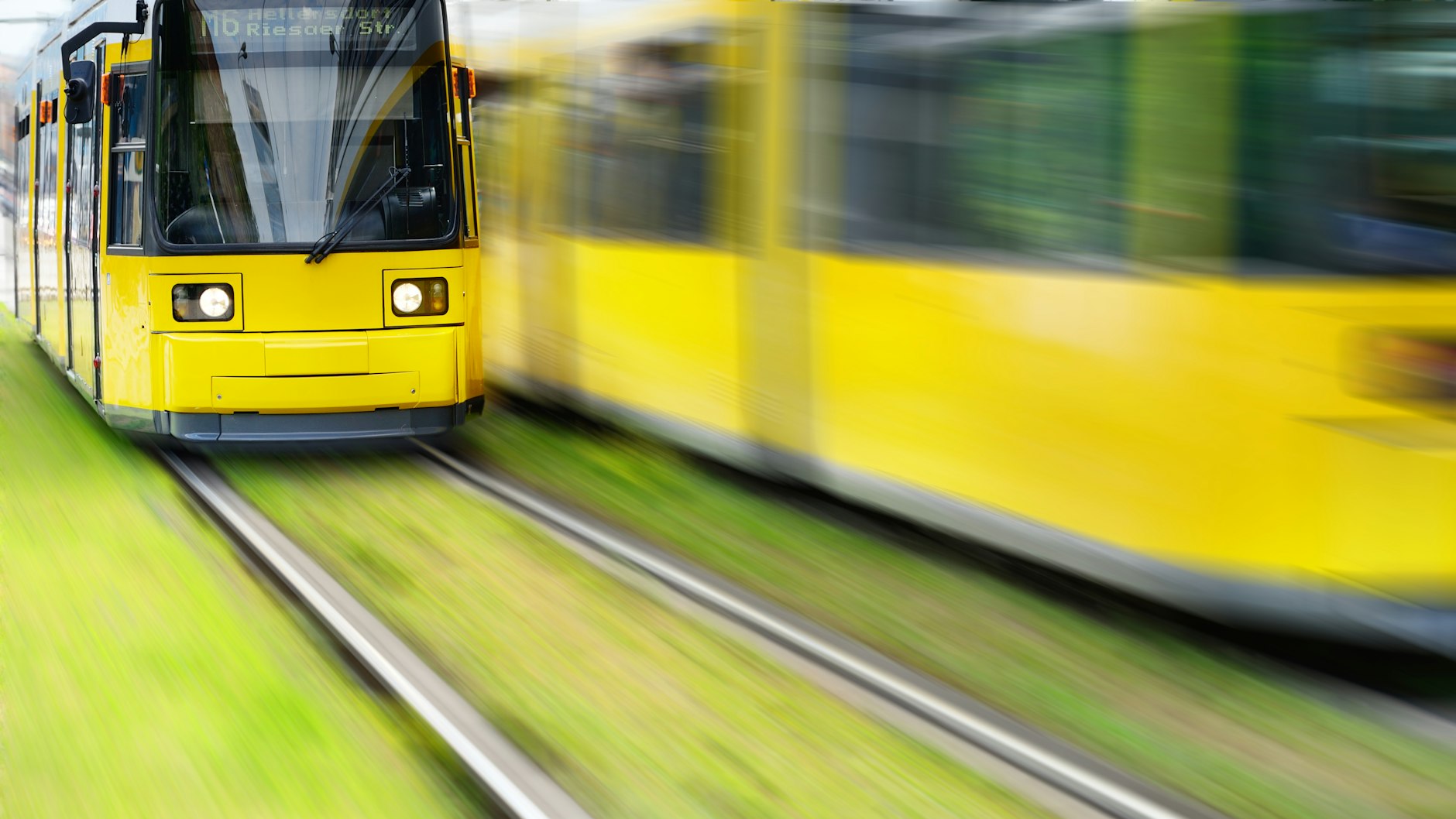 Die Berliner Tram ist bei den Fahrgästen beliebt. Doch bislang ging der Ausbau des Streckennetzes nur langsam voran.&nbsp;