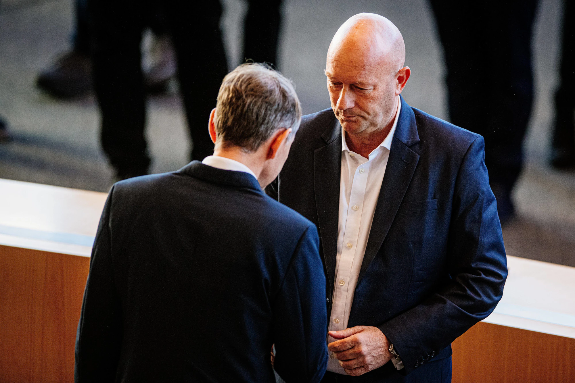 Rot-rot-grün sieht „Dammbruch“- CDU und FDP zeigen Verständnis