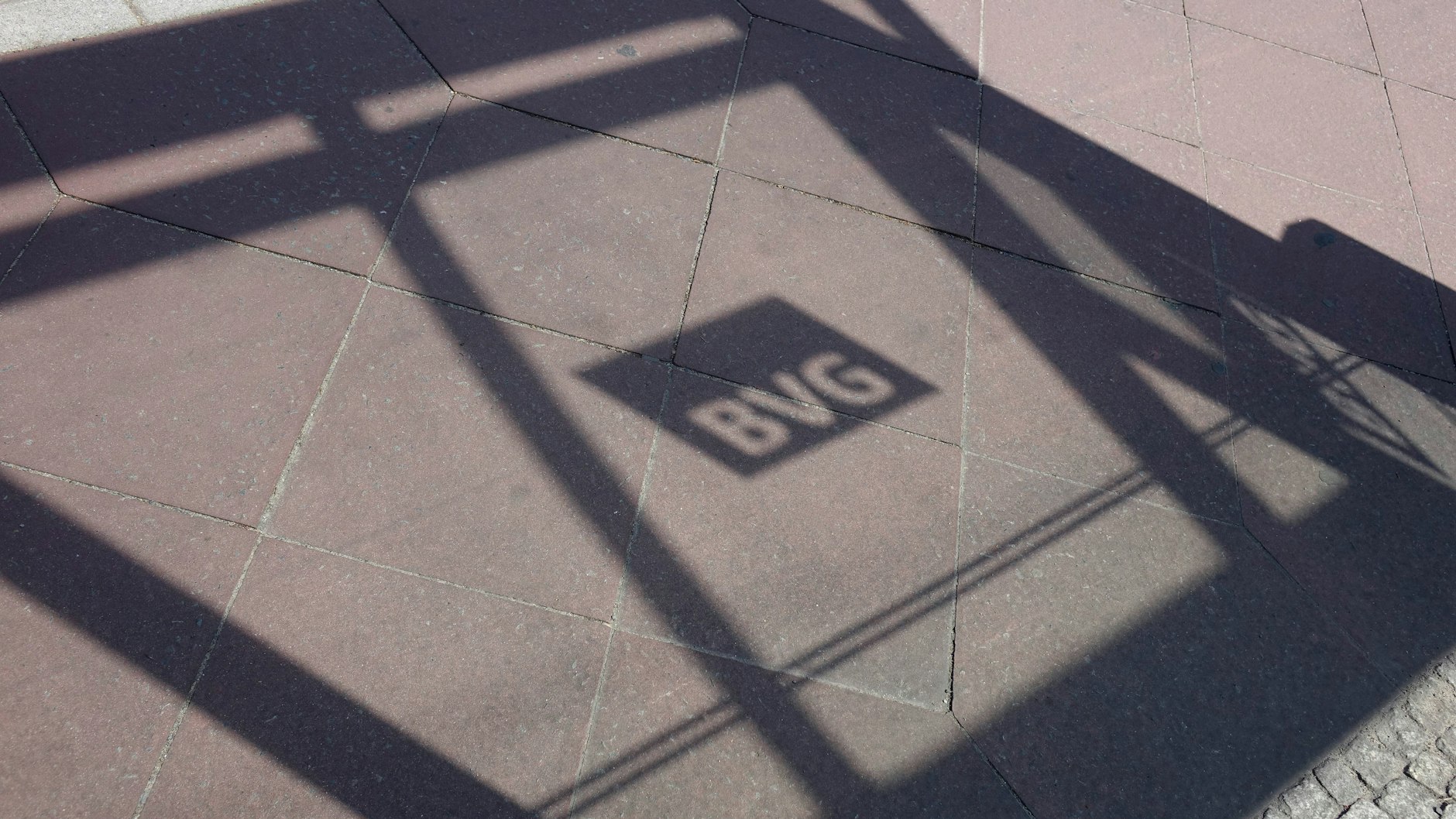 Angesichts der Ausbreitung des Coronavirus schließt Verkehrssenatorin Regine Günther Reduzierungen im Berliner Nahverkehr nicht mehr aus.