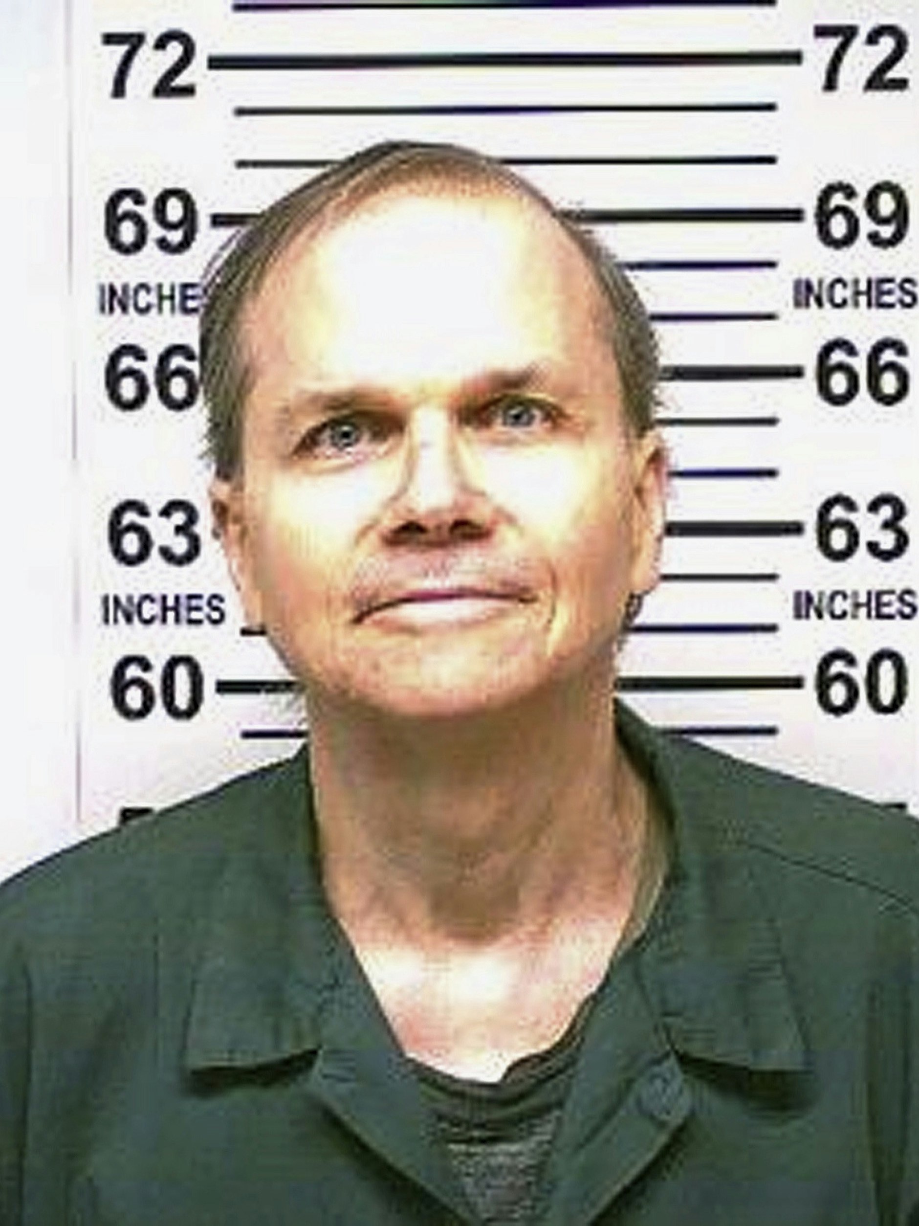 Mark David Chapman (64). Er ist der Mann, der wegen Mordes an Musiklegende John Lennon 1981 zu lebenslanger Haftstrafe verurteilt wurde.