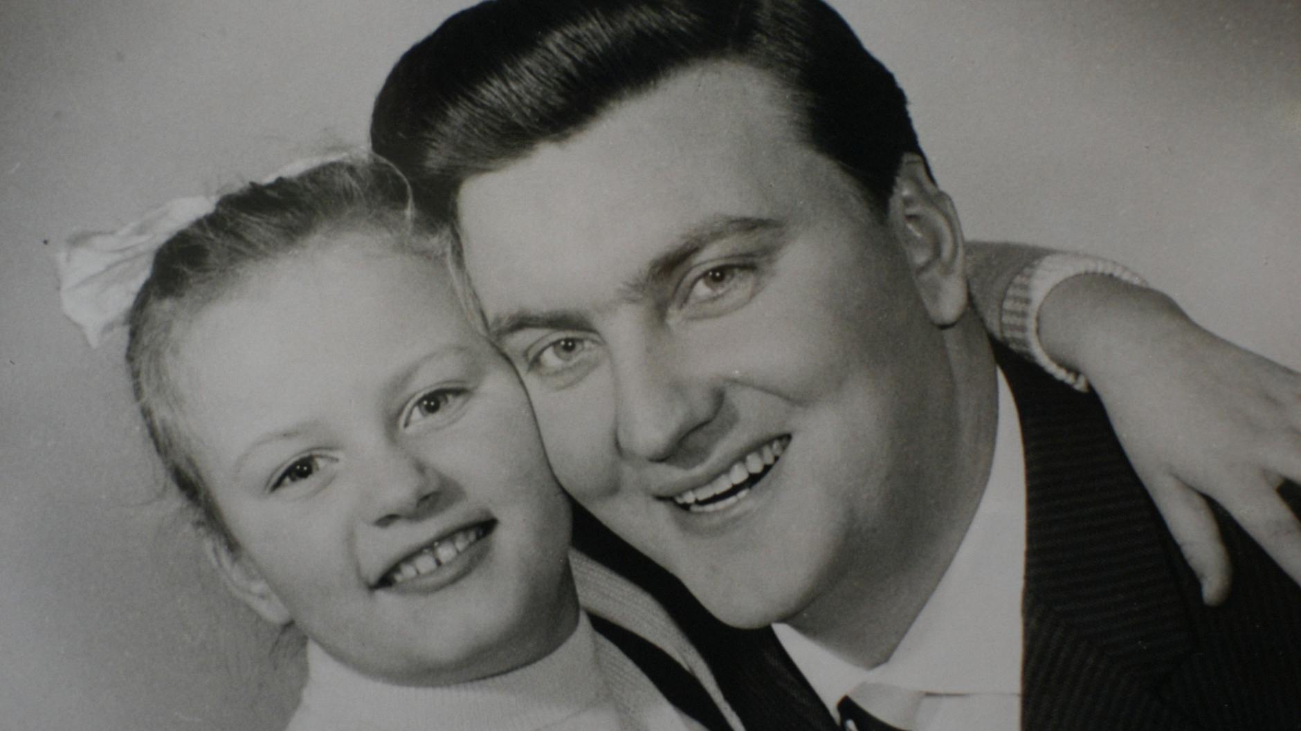 Ein Foto aus den 60er-Jahren: Peter Wieland und seine Tochter Christine.