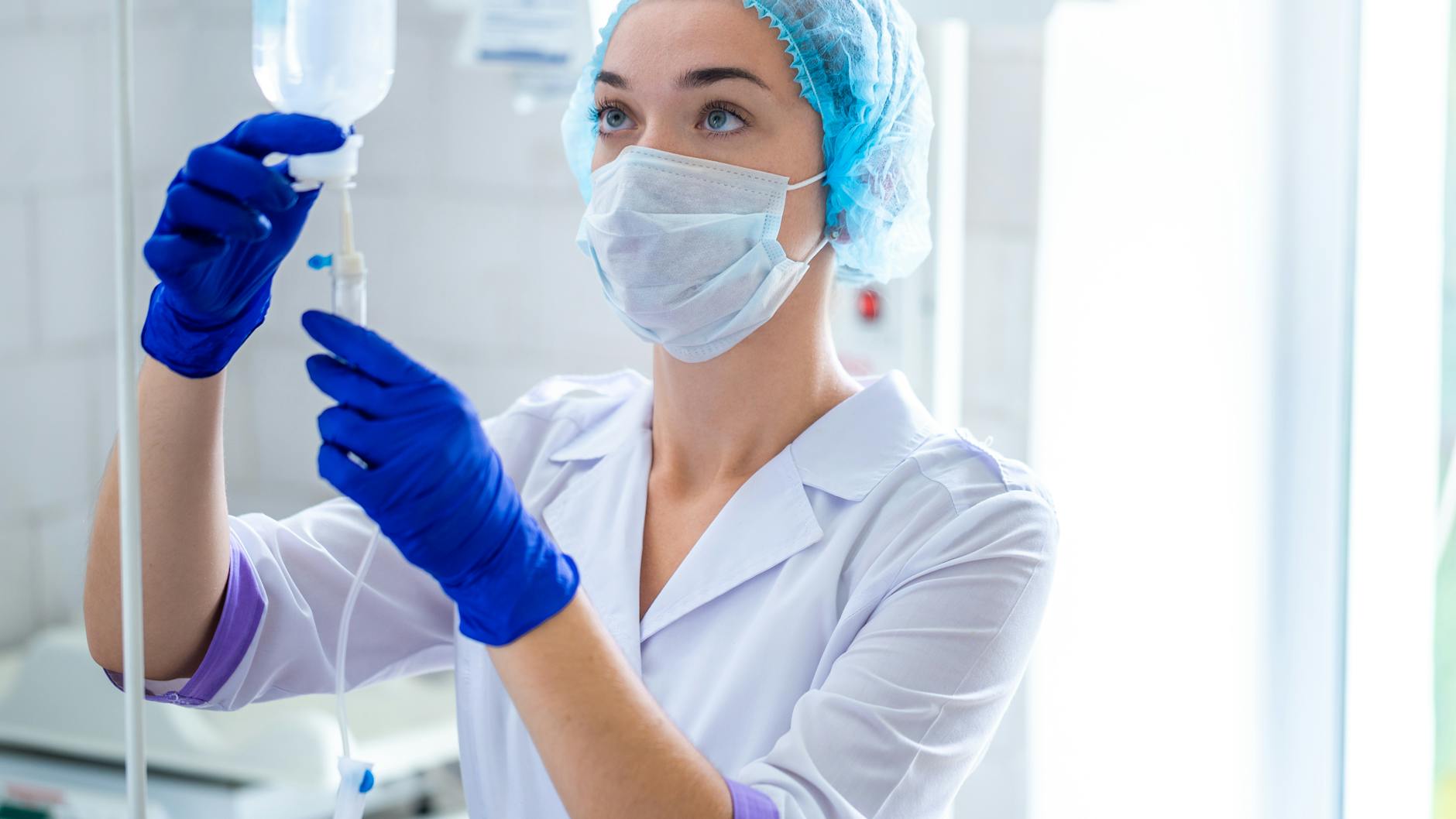 Regulär verfügen Berliner Kliniken insgesamt über 1.450 Betten auf Intensivstationen. Jetzt geht es darum, die Kapazitäten zu verdoppeln.