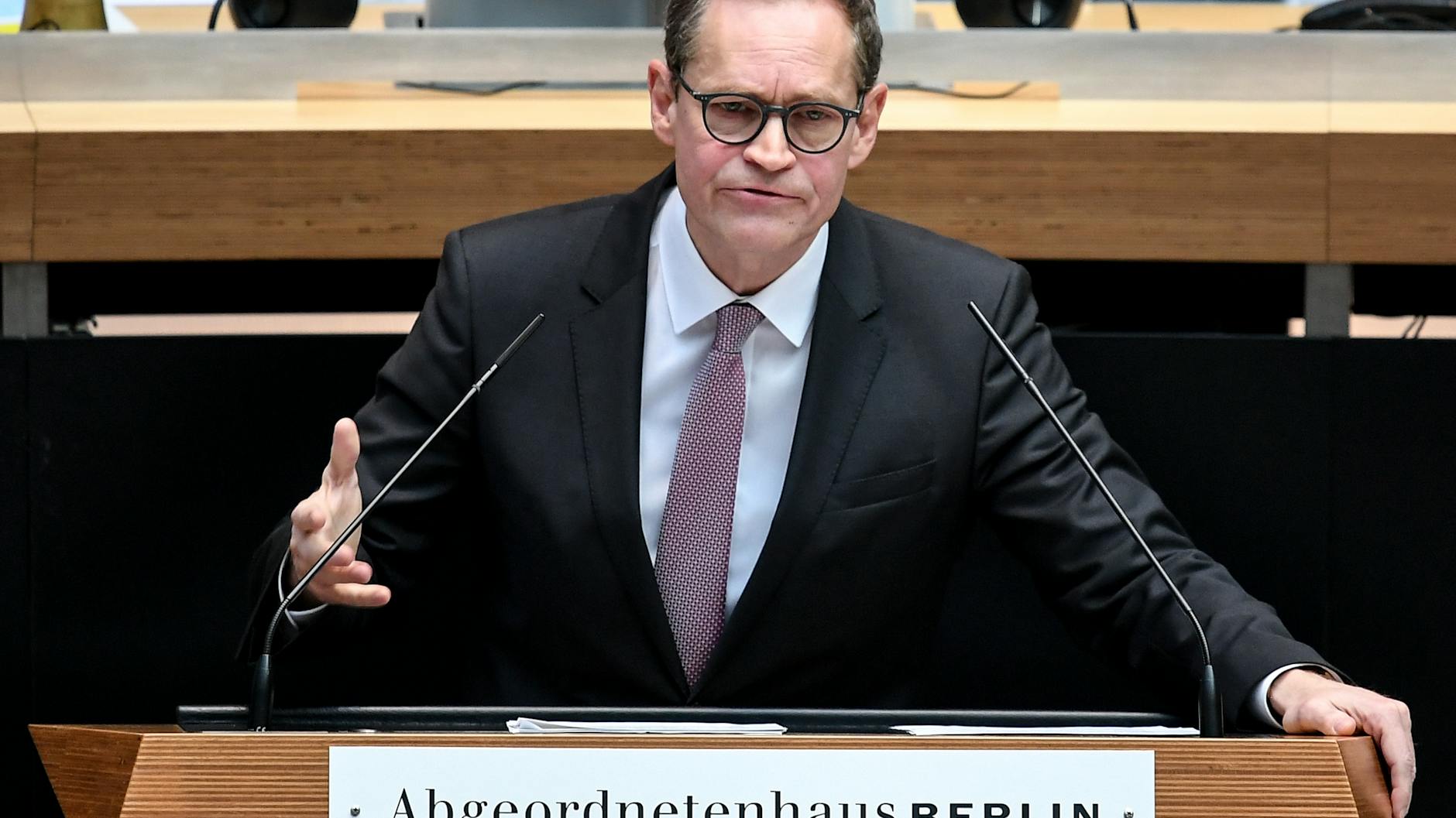 Der Regierende Bürgermeister Michael Müller bei seiner Regierungserklärung.