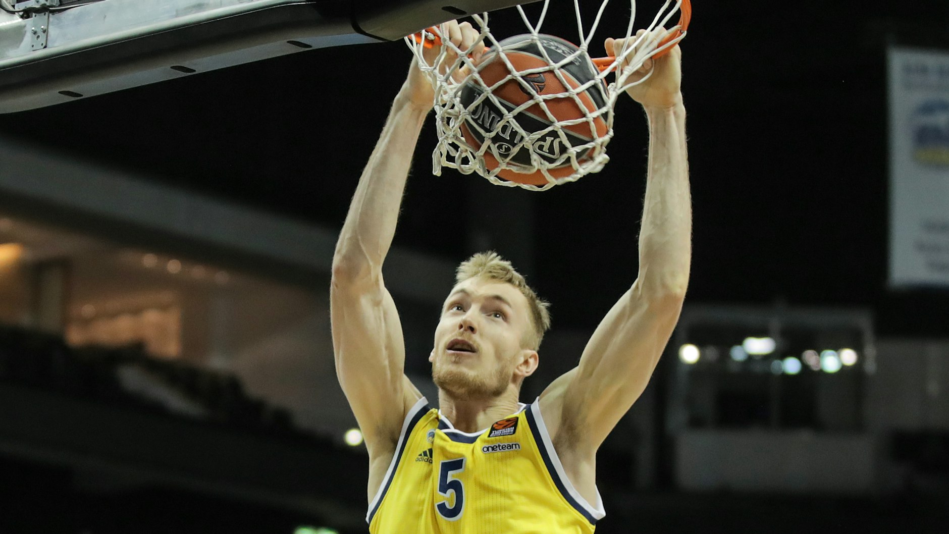 Alba Berlins Basketballer Niels Giffey hat in der Coronakrise die Prioritäten neu gesetzt.