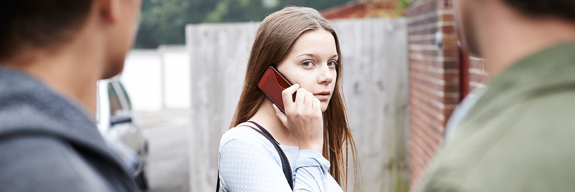 Wer persönlich oder auch per Telefon verfolgt wird, sollte Hilfe suchen.