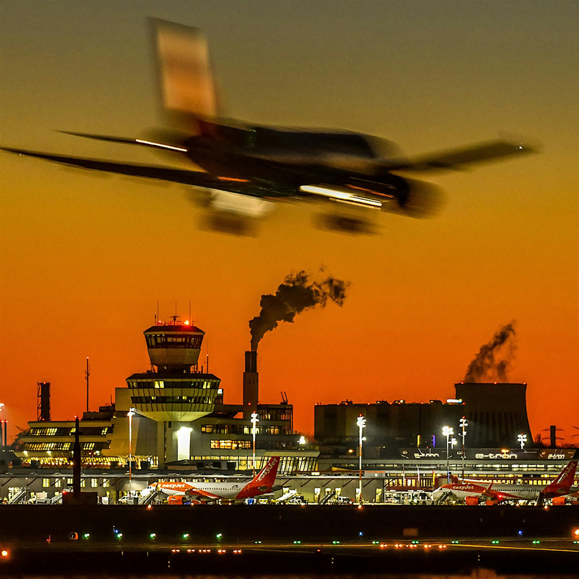 Flughafen Tegel bleibt bis November offen