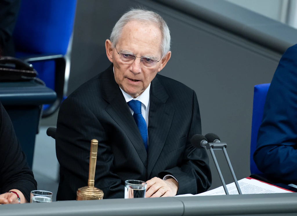 Nach Hanau: Schäuble verlangt Aufrichtigkeit vom Staat