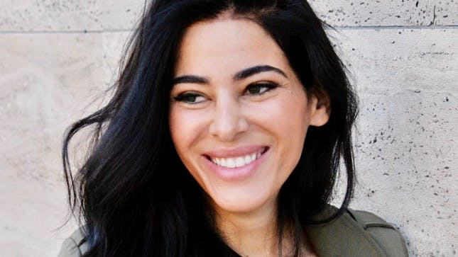 Samira El Ouassil ist Medienkritikerin und Schauspielerin.