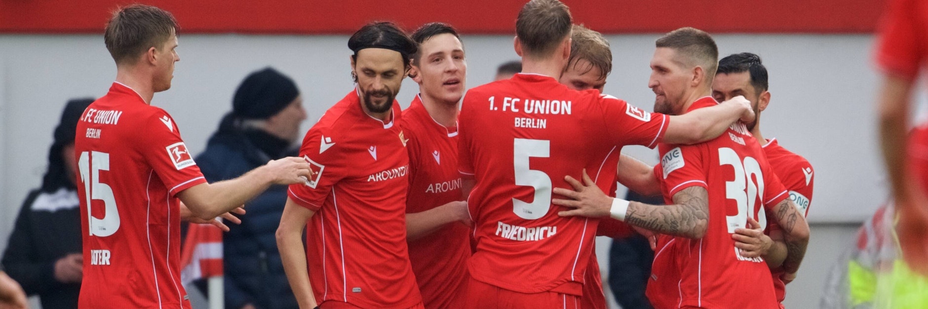 Die Eisernen sind auf und neben dem Platz eine verschworene Einheit.