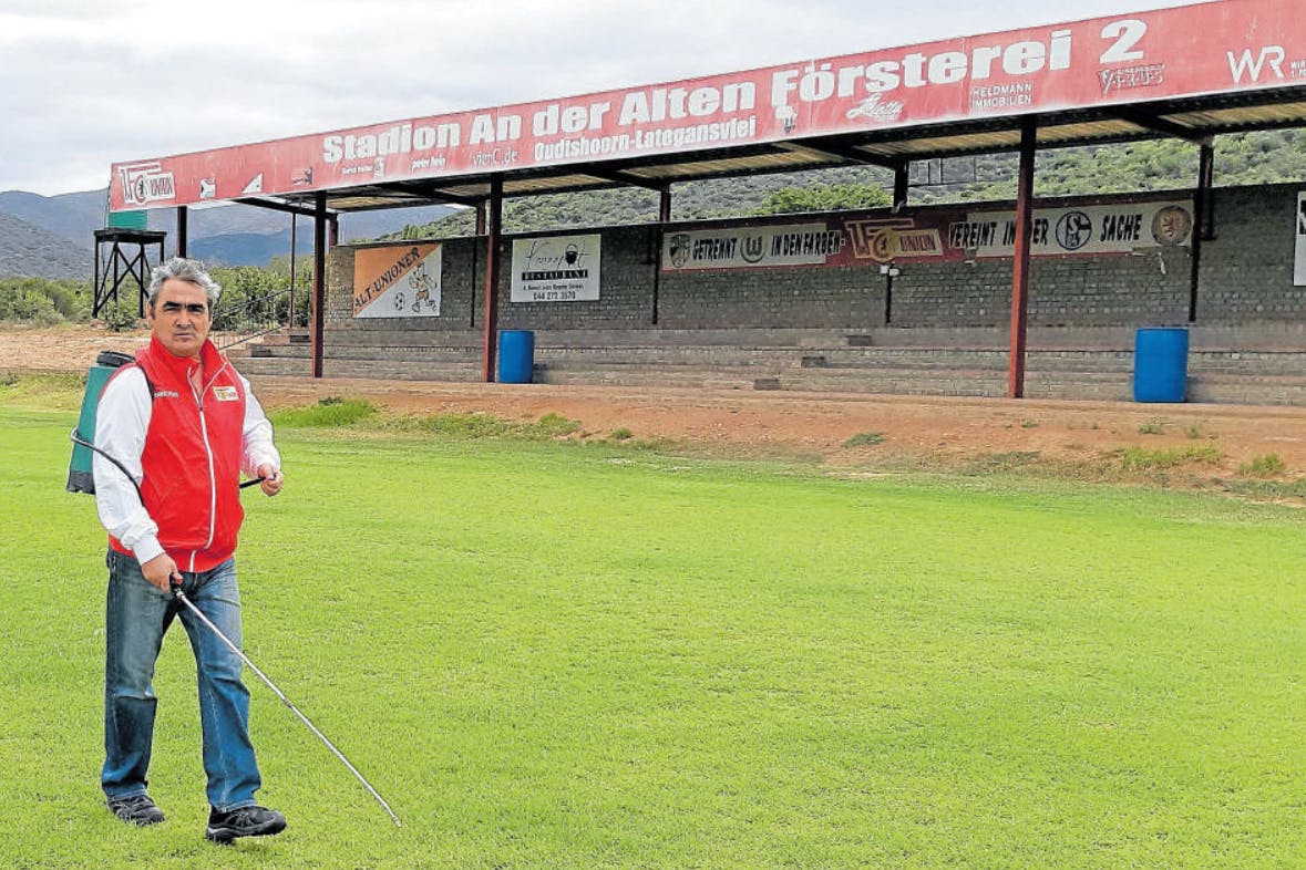 Rasenpflege gehört in Südafrika zum Pflichtprogramm.