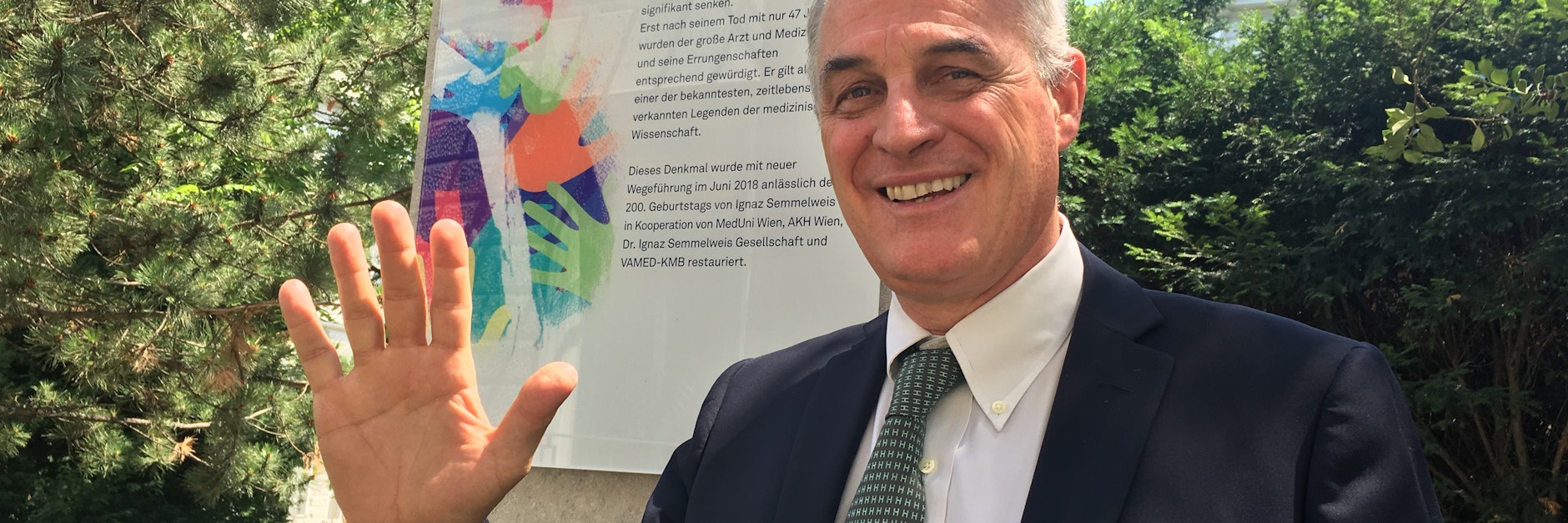 Didier Pittet, Professor von der Universitätsklinik Genf, erfand Handgel auf Alkoholbasis.