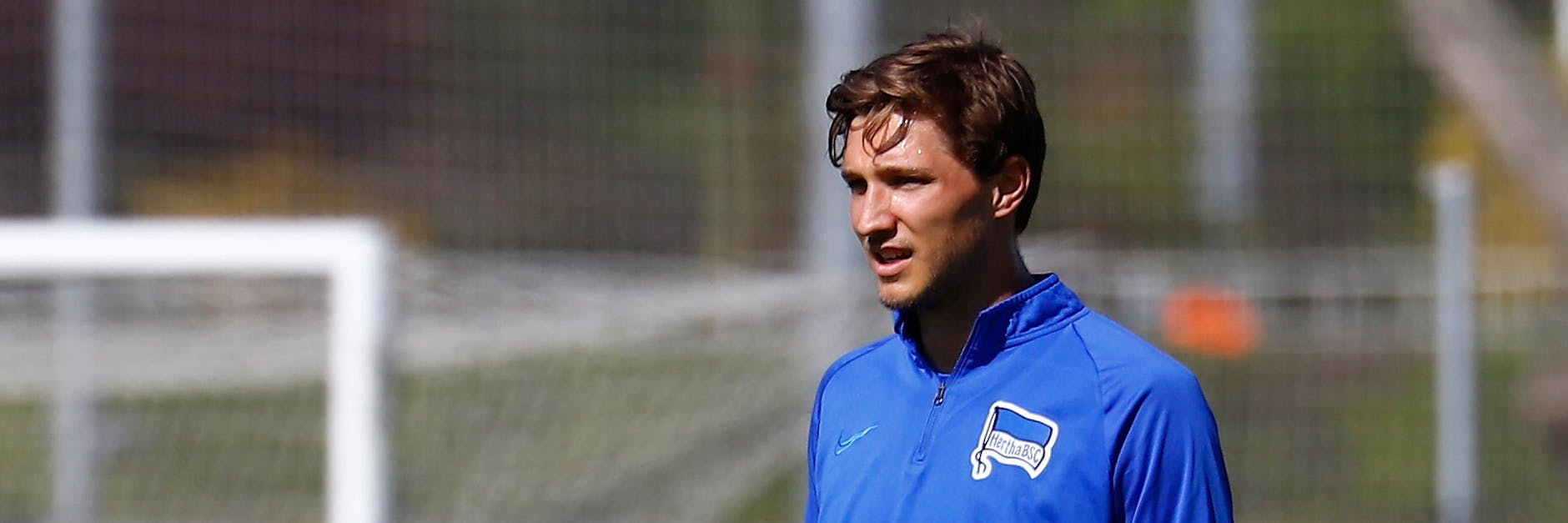 Längere Haare, aber weiterhin voller Tatendrang: Herthas Vize-Kapitän Niklas Stark.