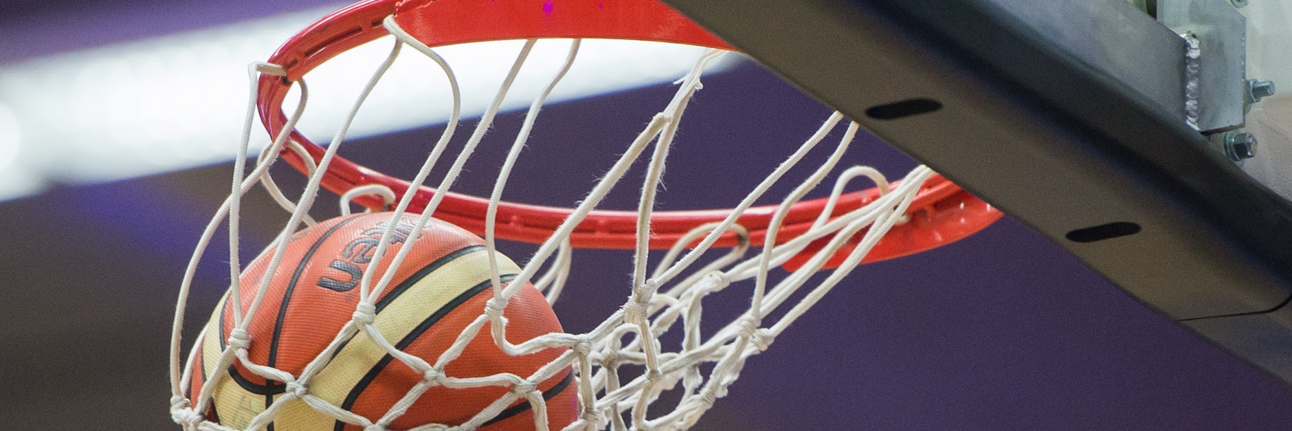 Bald sollen in der BBL die Bälle wieder in den Korb fliegen – selbst wenn nicht alle Teams dabei sind.&nbsp;