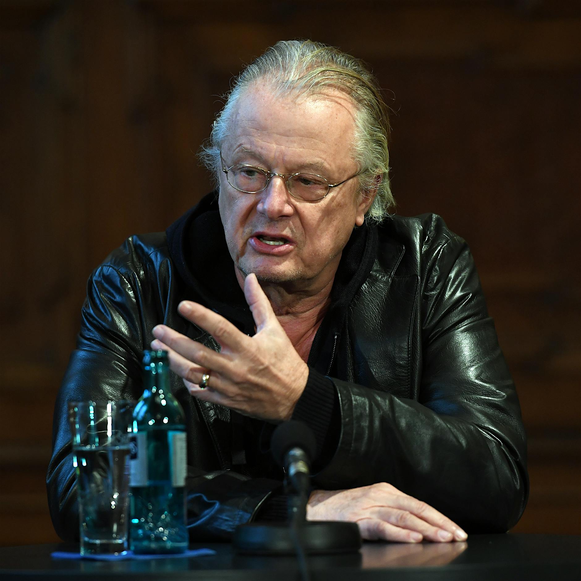 Frank Castorf:„Ich wünsche mir einen republikanischen Widerstand“