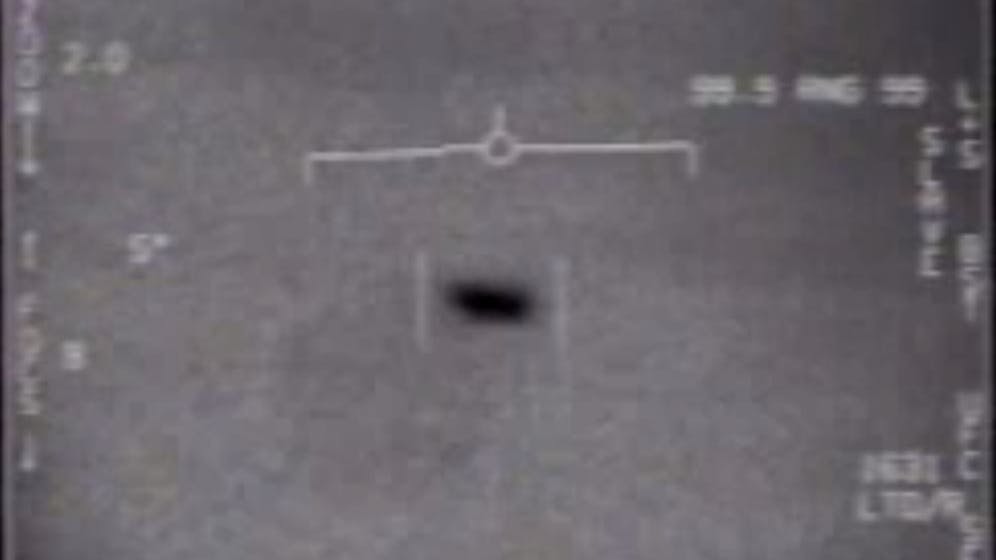 Diese Aufnahmen eines Ufos veröffentlichte die US-Navy im März.