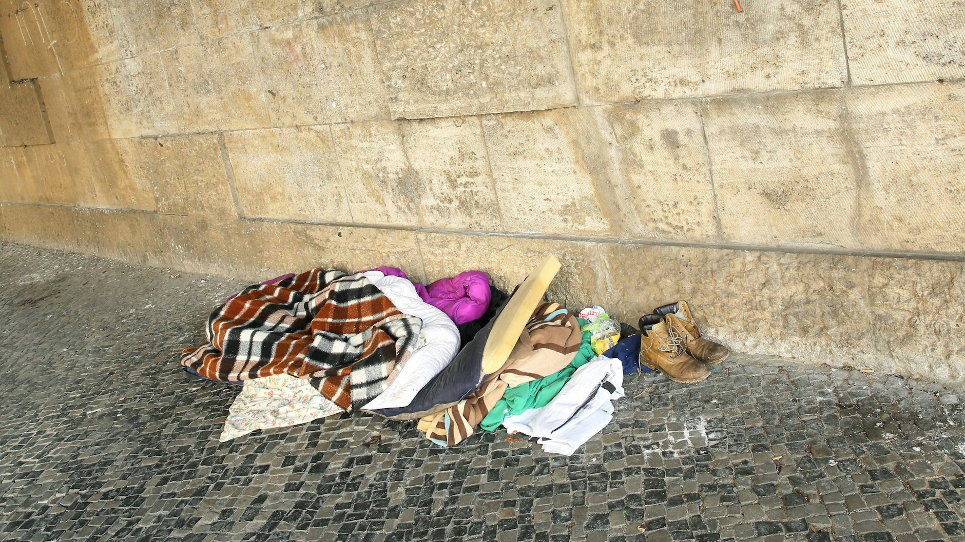 Schlafstätte auf der Straße<br>