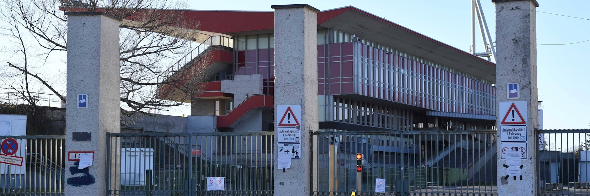 Im Jahn-Sportpark in Prenzlauer Berg wird zurzeit nicht gekickt.