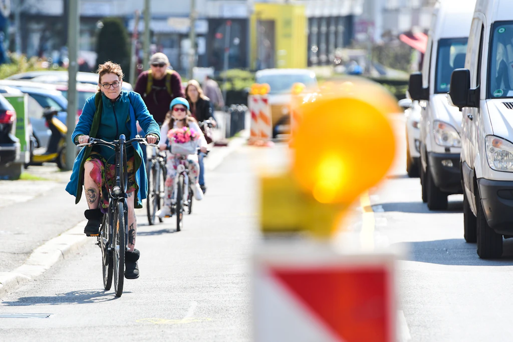 In Berlin tauchen die nächsten provisorischen Radstreifen auf