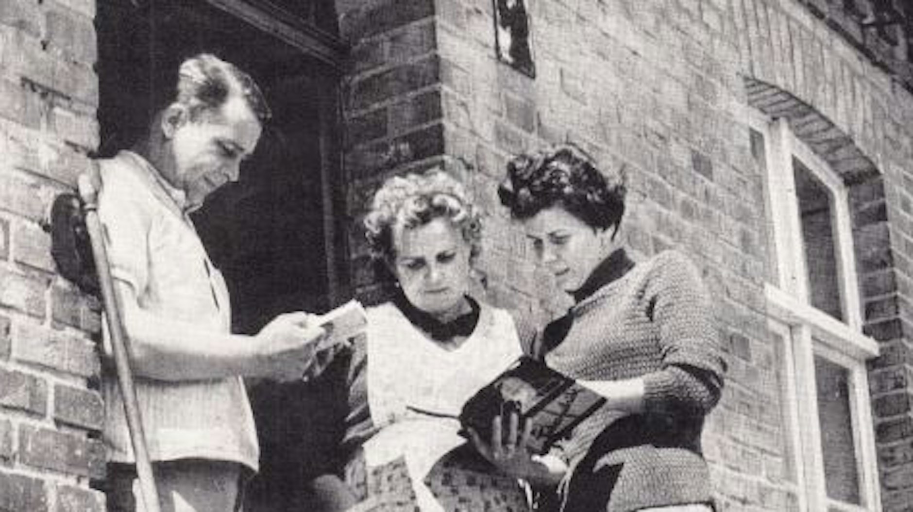 Den anderen und der Nachwelt die eigenen Erfahrungen zu vermitteln, gehörte zu den zentralen Motiven der Schreiberinnen und Schreiber: Titelfoto von Heft 11/1963 der Zeitschrift „Ich schreibe“.