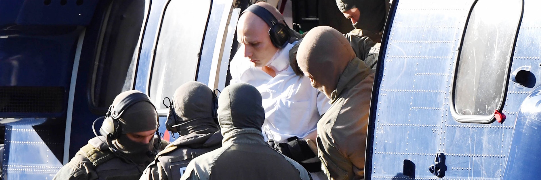 Der Attentäter von Halle wurde nach seiner Festnahme zur Haftprüfung nach Karlsruhe geflogen.