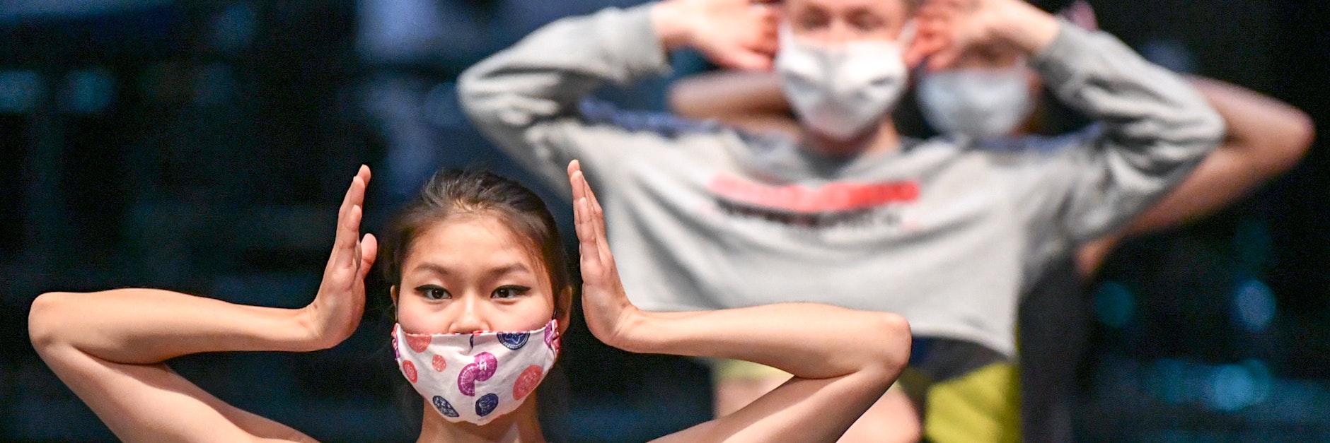 Bei den ersten Proben gingen die Tänzerinnen und Tänzer noch mit Mundschutz auf die Bühne.